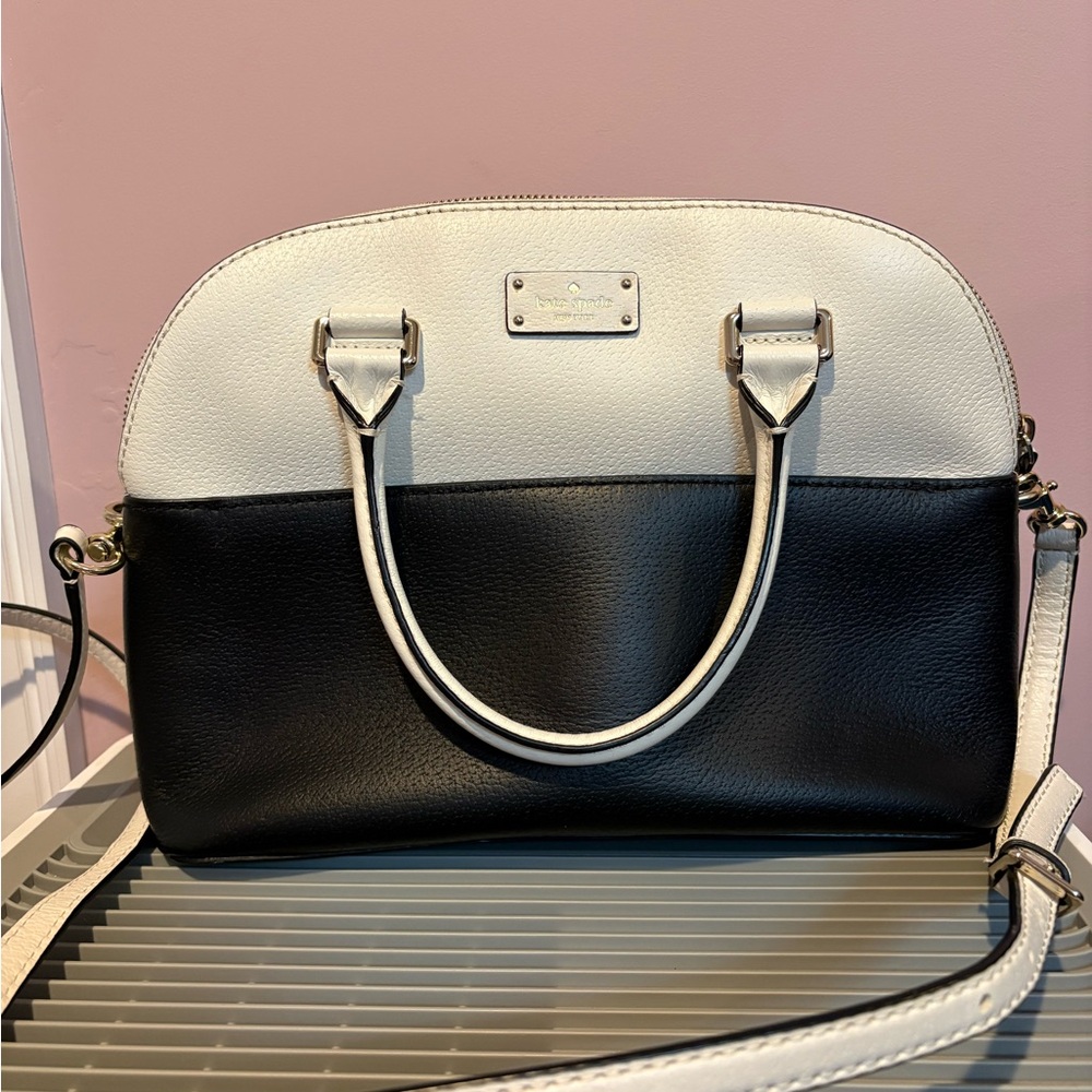 Kate, Spain, black and white pebbled leather Crossbody satchel
